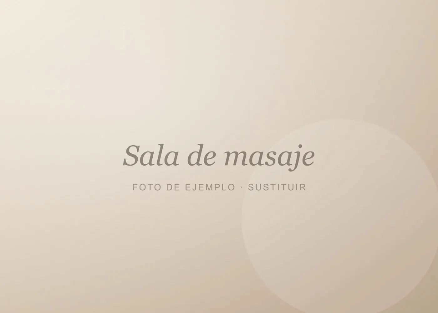 Detalle de la sala con plantas y luz natural